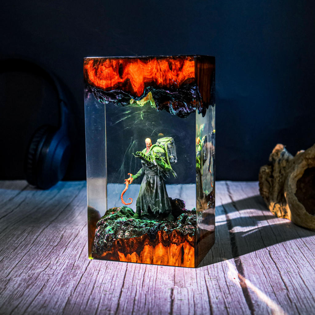 Nemesis from Resident Evil Resin Lamp - Image 11
