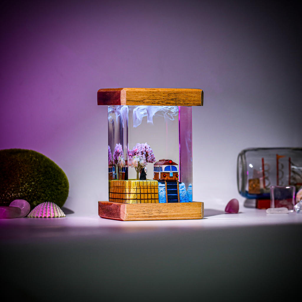 No Face Spirited Away Resin Night Light - Image 8
