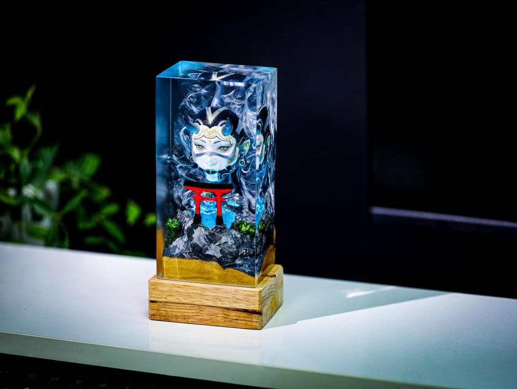 Oni Mask and Torii Gate Night Lamp - Image 2