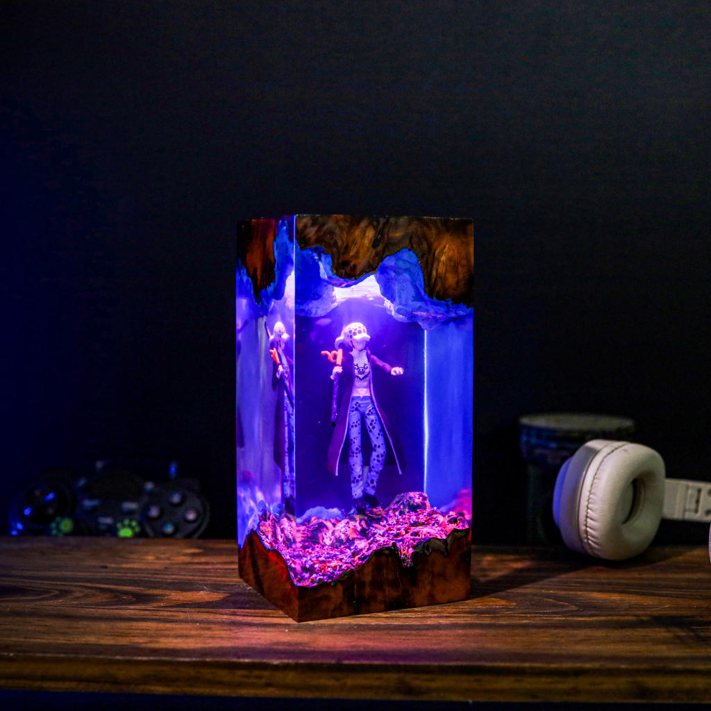One Piece Trafalgar D. Water Law Lamp - Image 11
