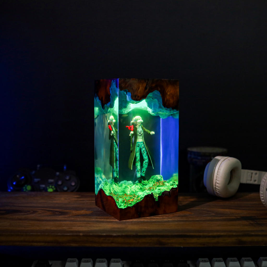 One Piece Trafalgar D. Water Law Lamp - Image 2