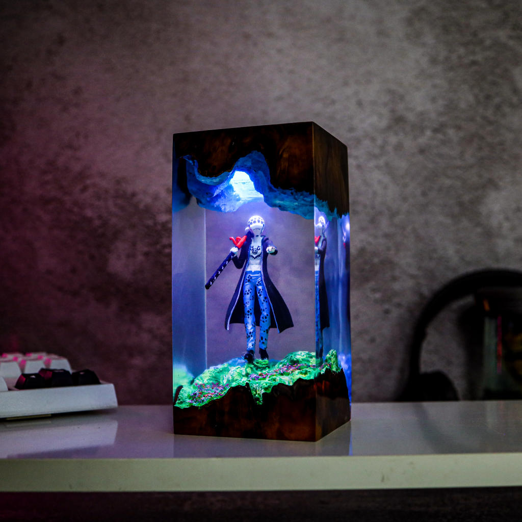 One Piece Trafalgar D. Water Law Lamp - Image 8