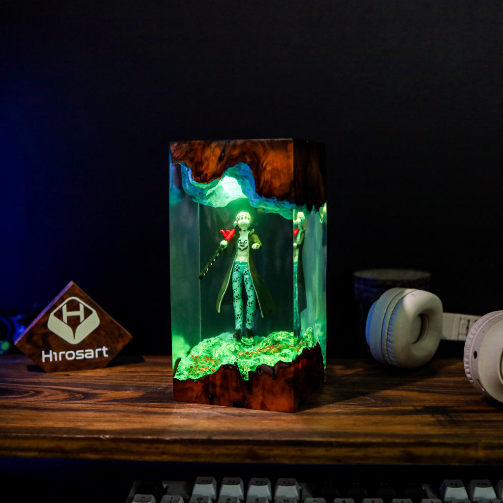 One Piece Trafalgar D. Water Law Lamp - Image 4