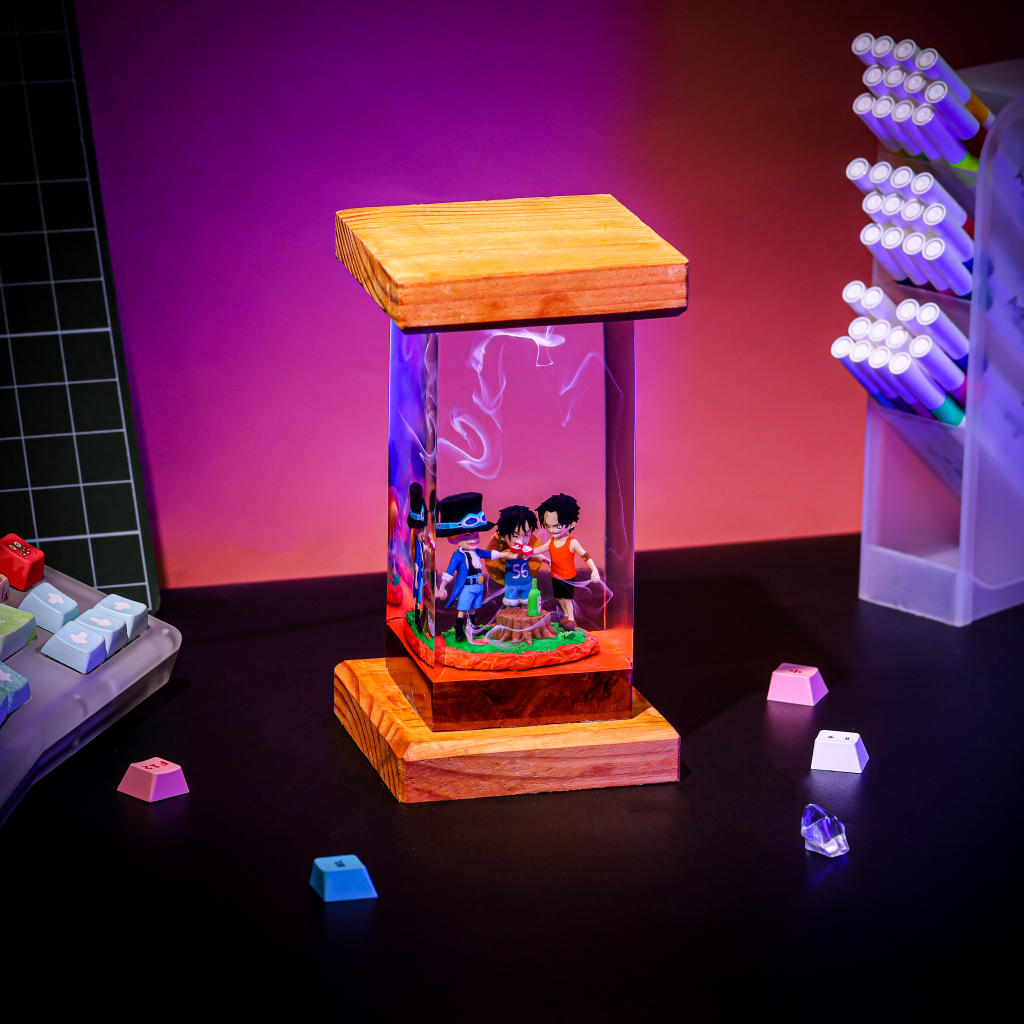 One Piece Luffy, Sabo and Ace Epoxy Lamp - Image 6