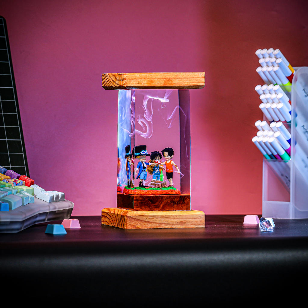 One Piece Luffy, Sabo and Ace Epoxy Lamp - Image 7