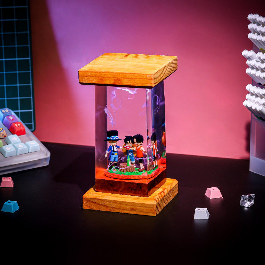One Piece Luffy, Sabo and Ace Epoxy Lamp - Image 8