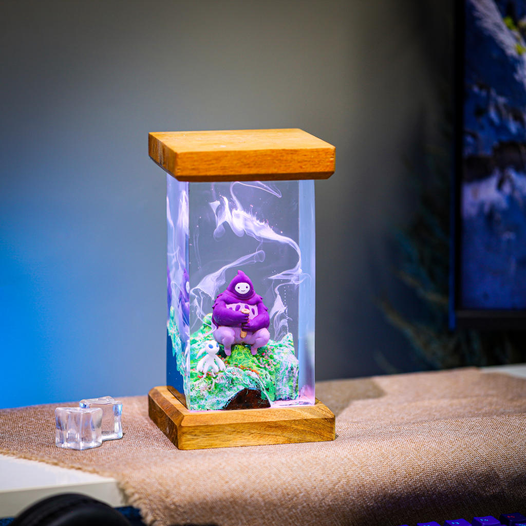Ori and the Blind Forest Epoxy Lamp - Image 4
