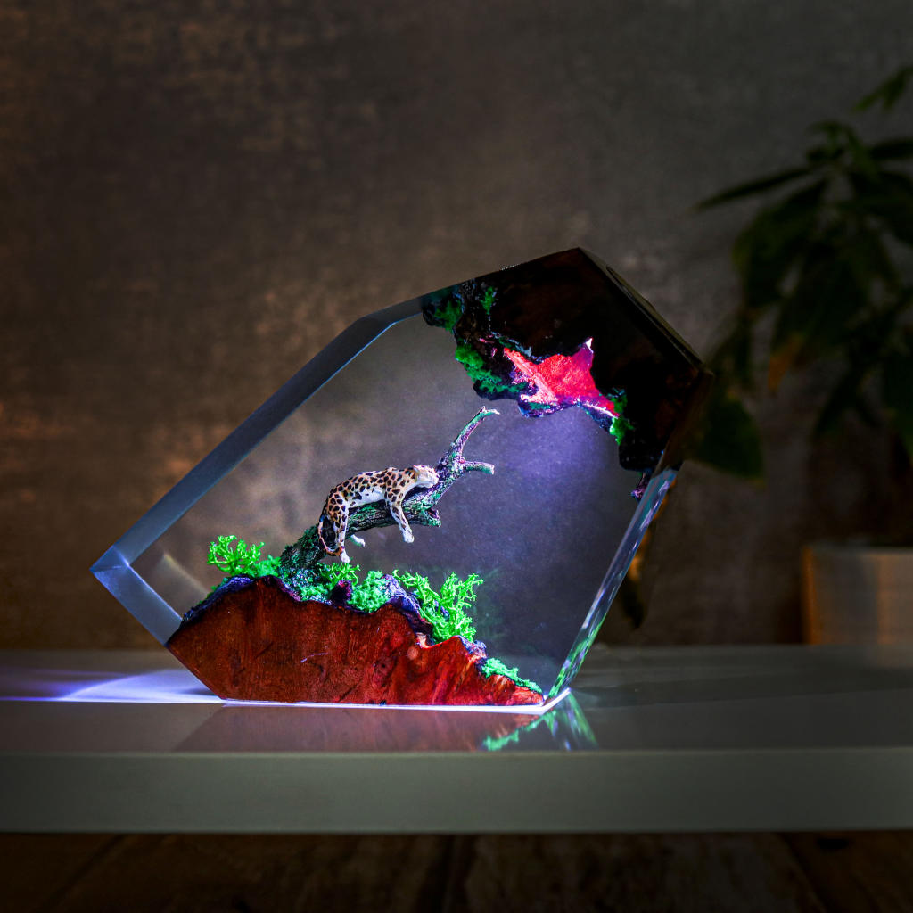 Panther Epoxy Lamp - Image 4