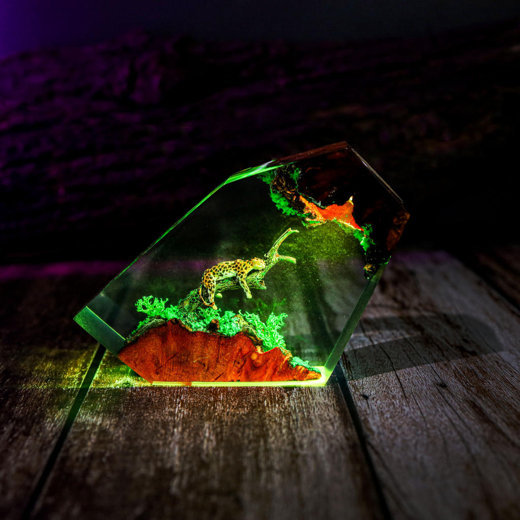 Panther Epoxy Lamp - Image 7