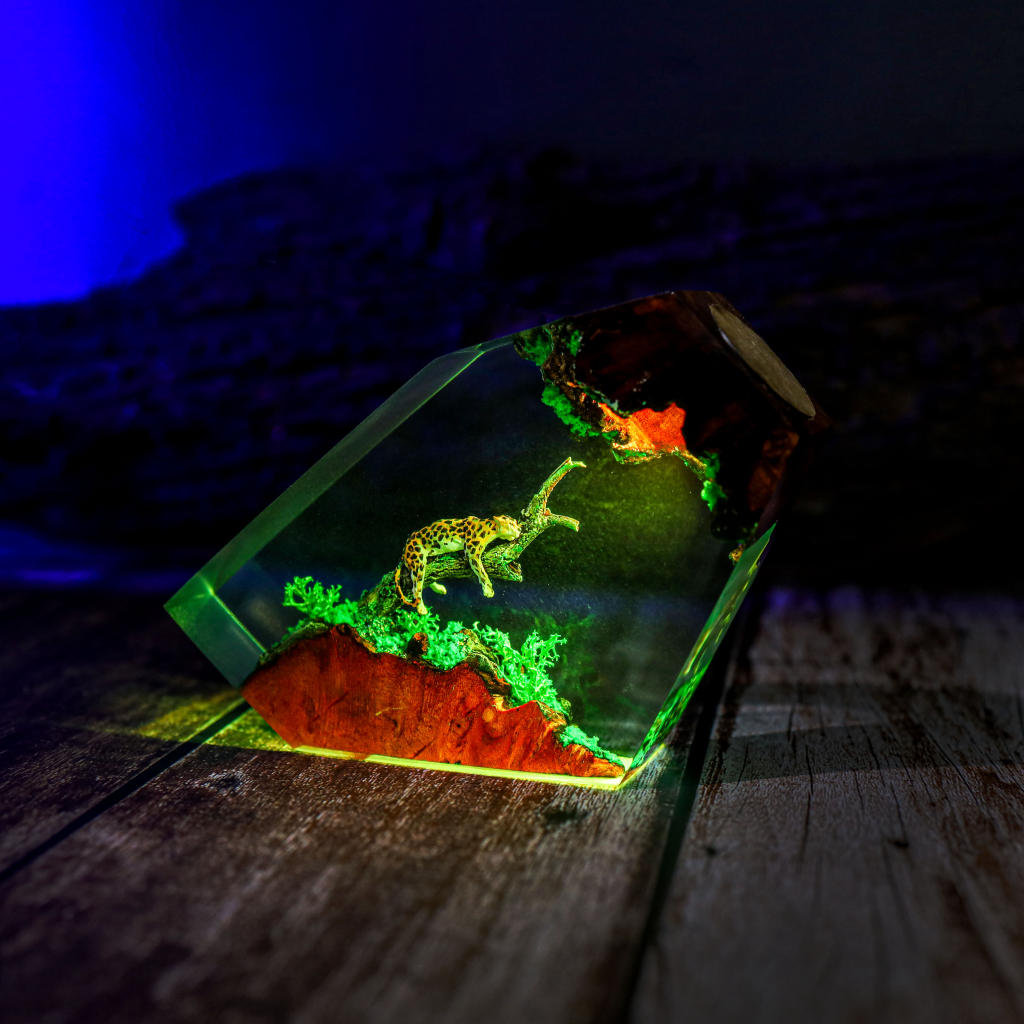 Panther Epoxy Lamp - Image 9