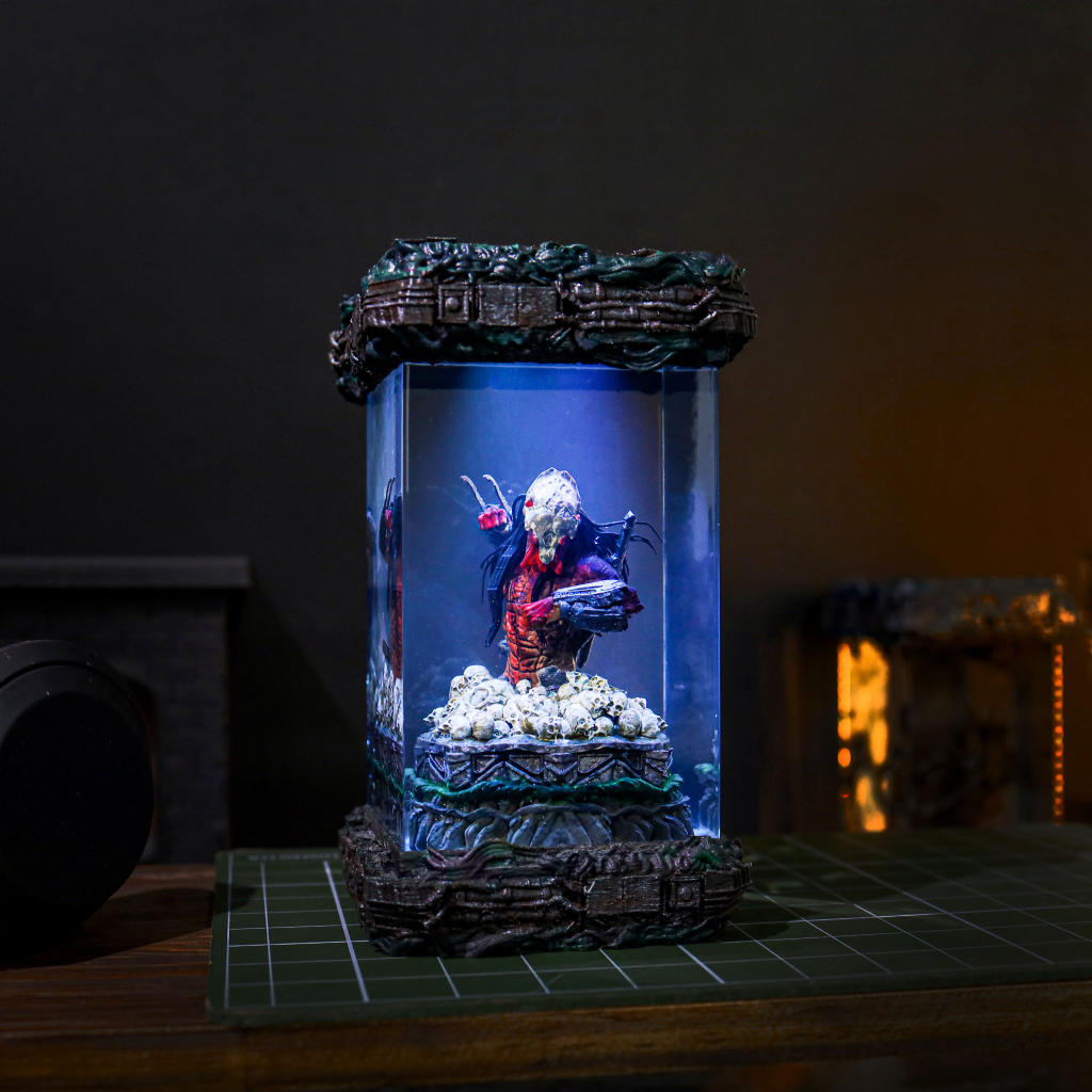 Predator Monster Epoxy Lamp Ver 2 - Image 10