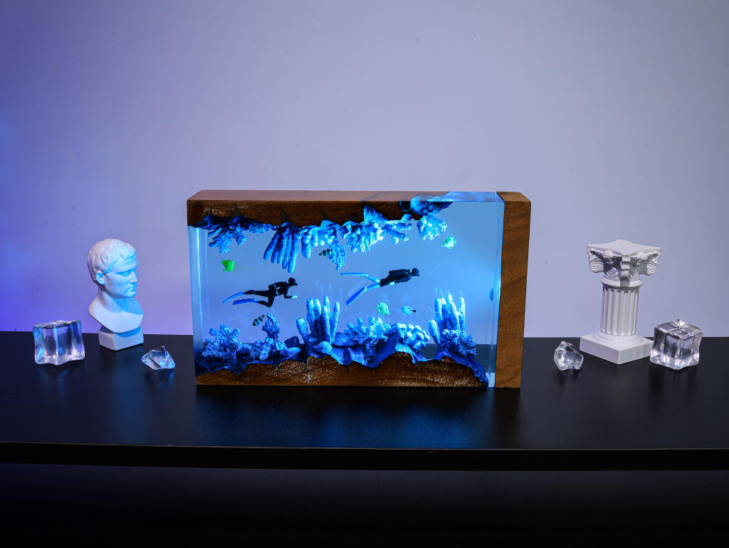 SCUBA DIVING Night Light - Image 7