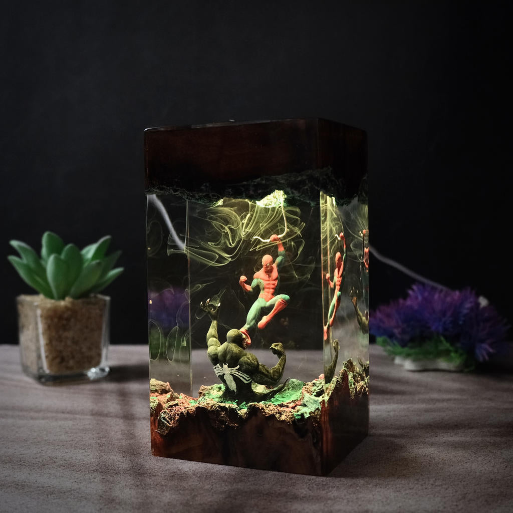 Spider-Man vs Venom Night Light - Image 6