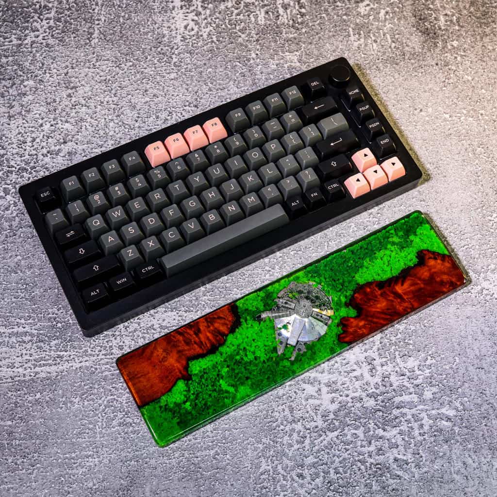 Star Wars Millennium Falcon Starship Wrist Rest - Image 7