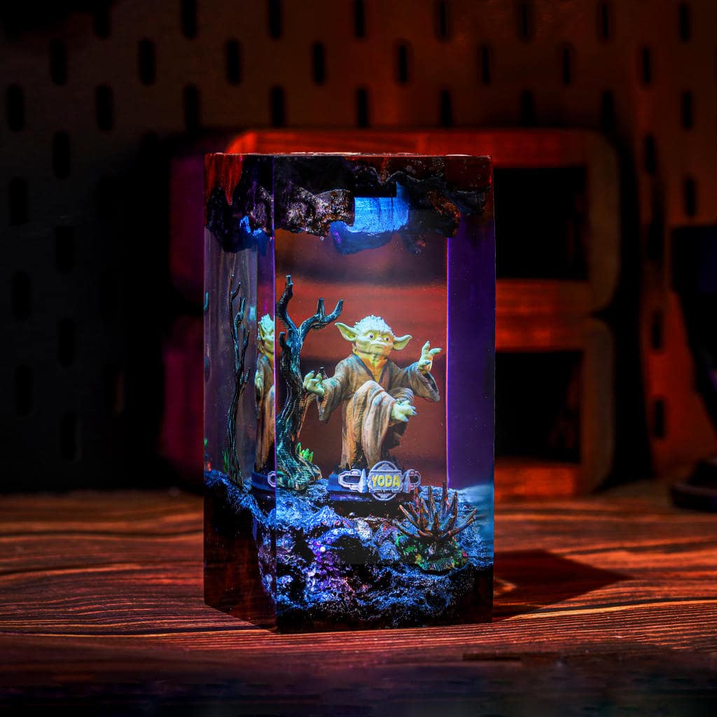 Star War Yoda Resin Night Light - Image 3