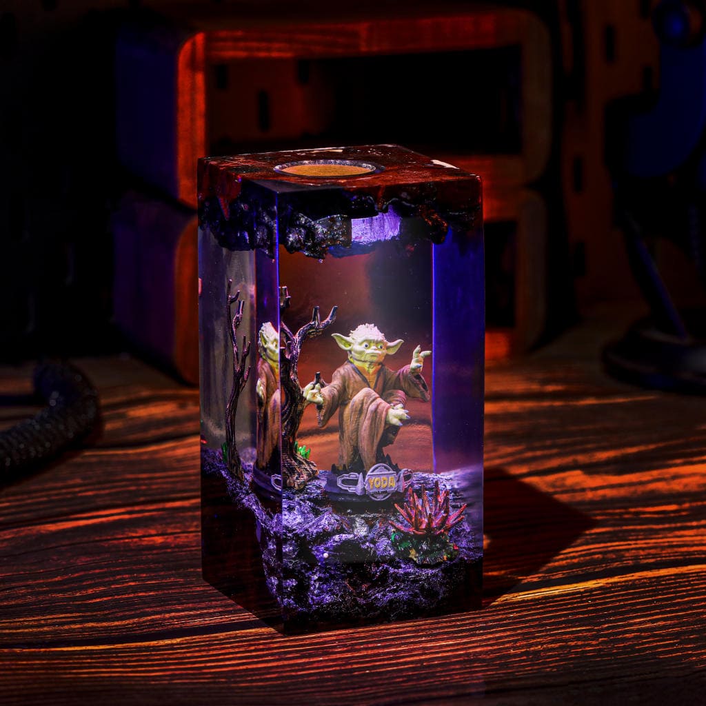 Star War Yoda Resin Night Light - Image 4
