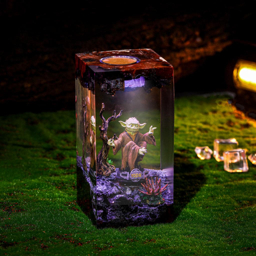 Star War Yoda Resin Night Light - Image 7
