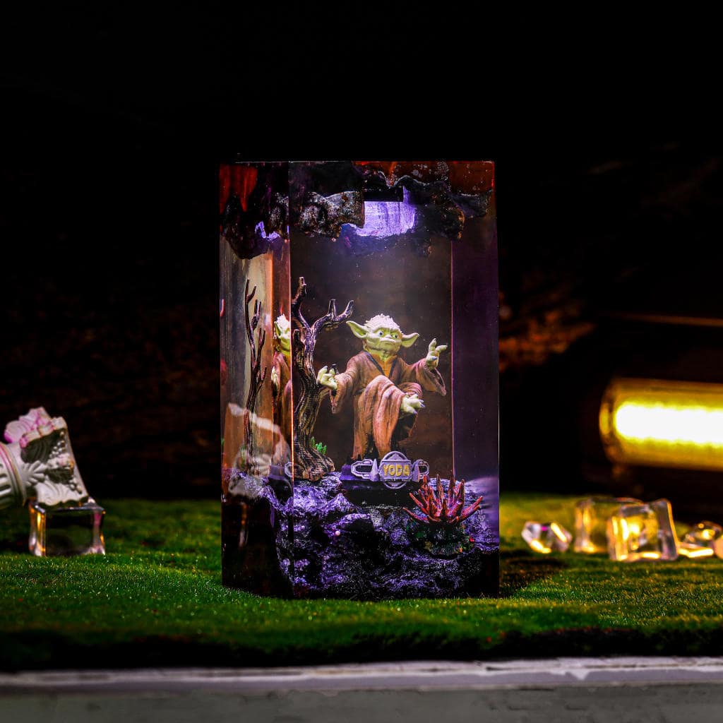 Star War Yoda Resin Night Light - Image 8