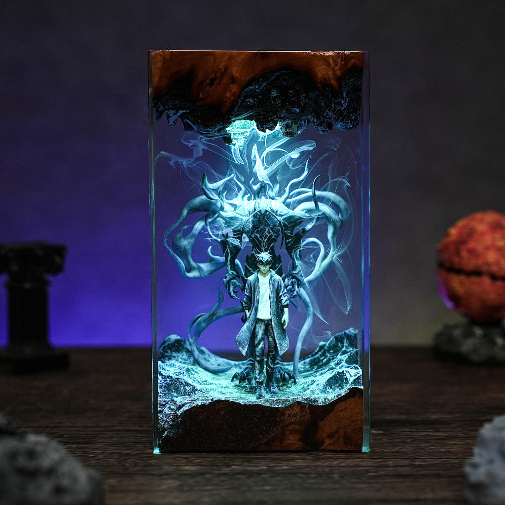 Dark Fantasy Warrior &amp; Shadow Creature Resin lamp - Image 9