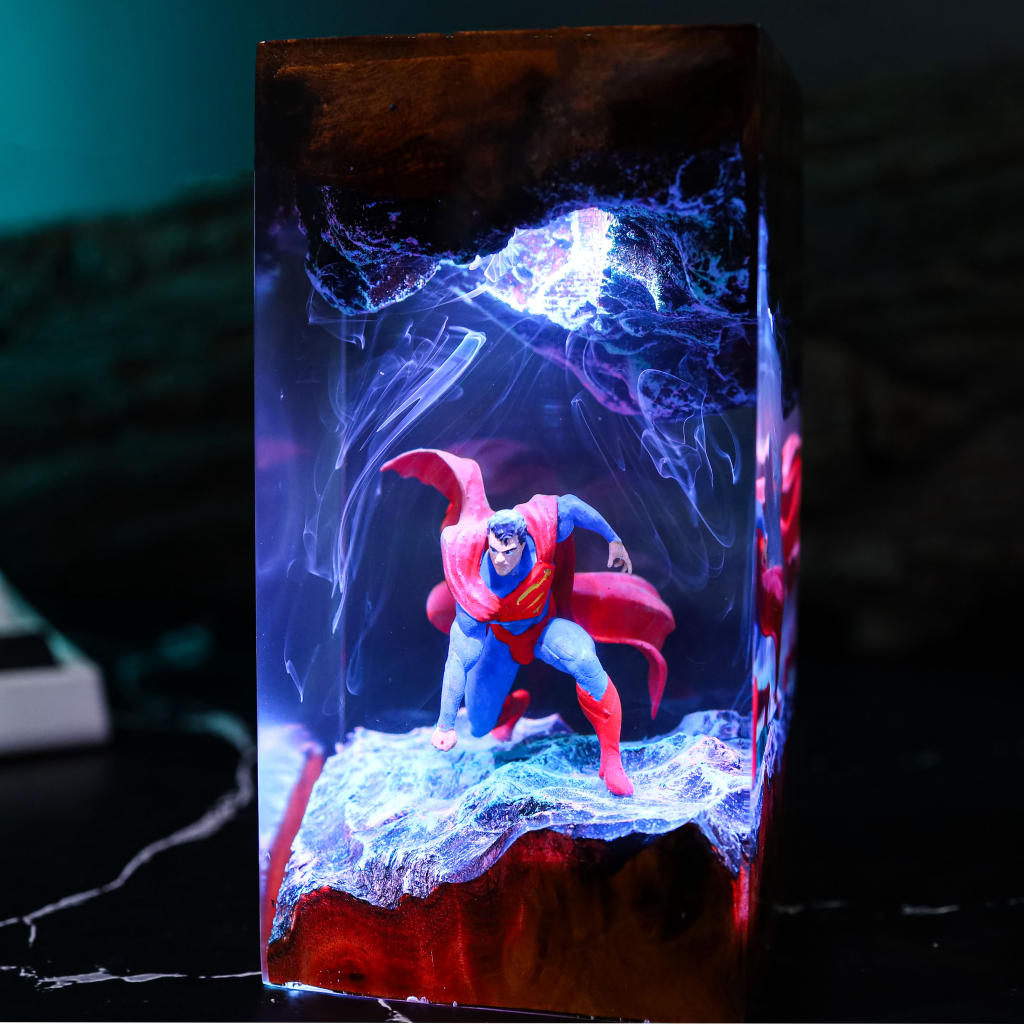 Superman Epoxy Night Light - Image 9