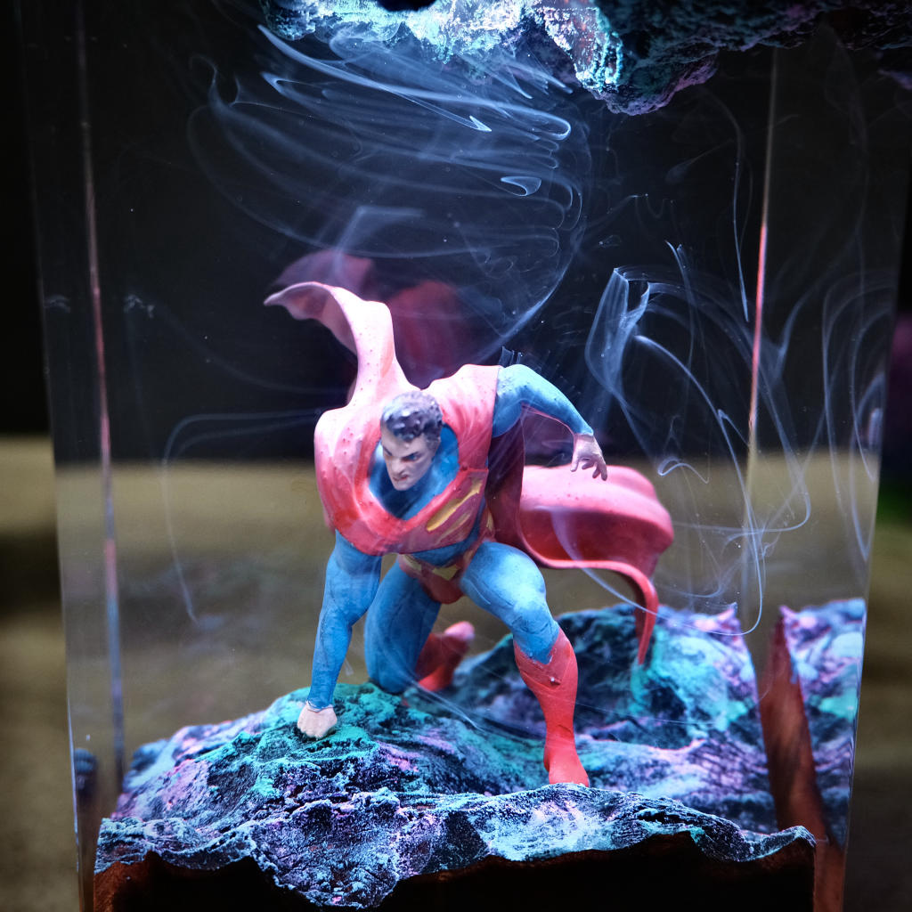 Superman Epoxy Night Light - Image 2