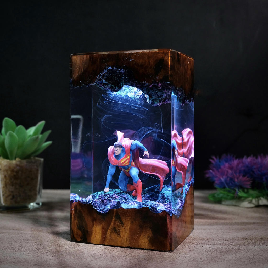 Superman Epoxy Night Light - Image 5