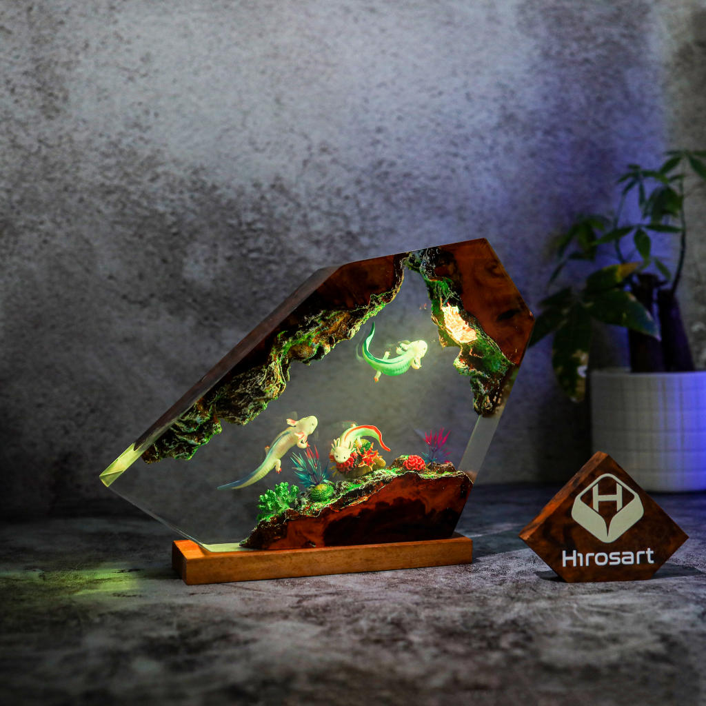 Swimming Axolotl Epoxy Lamp Ver 3 - Image 16