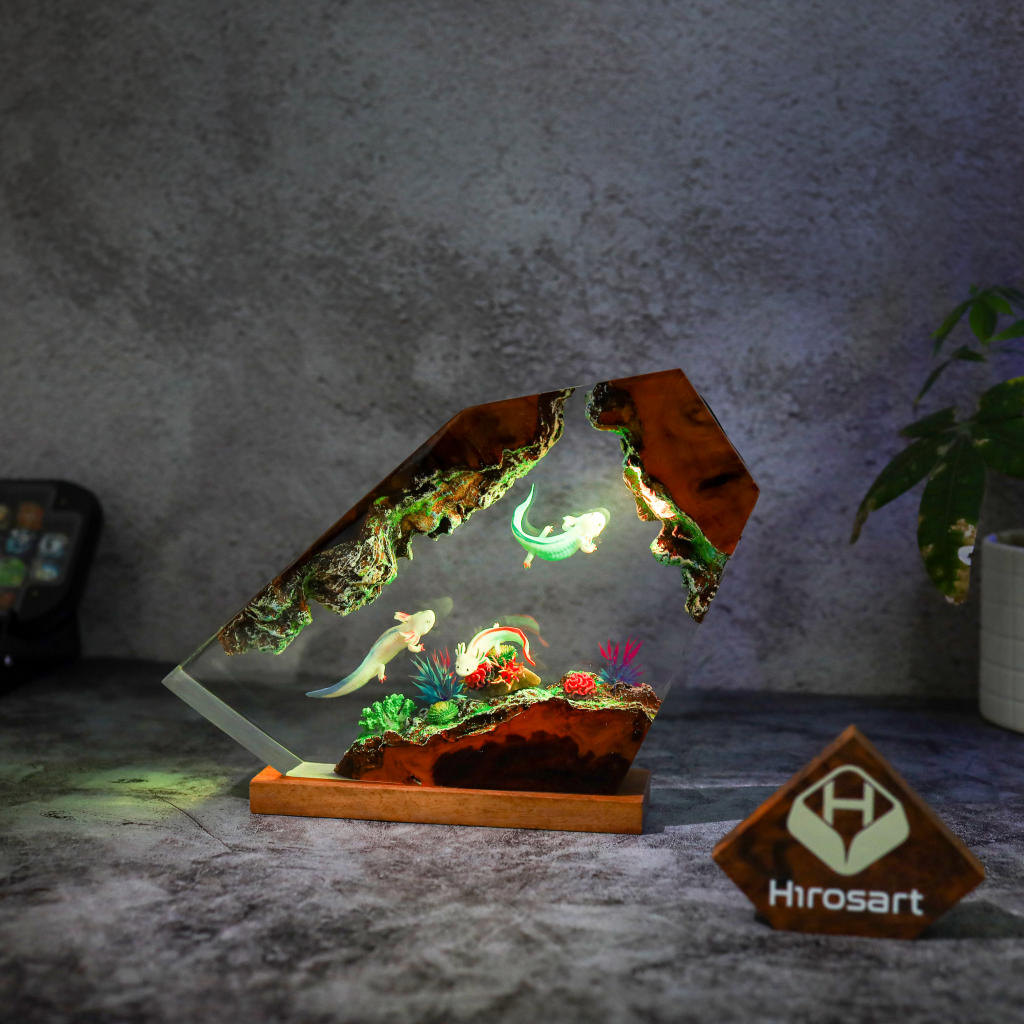 Swimming Axolotl Epoxy Lamp Ver 3 - Image 15