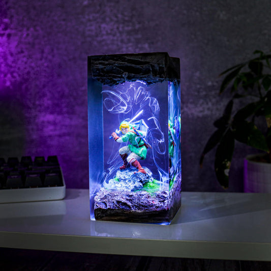 The Legend of Zelda Link Epoxy Lamp - Image 2