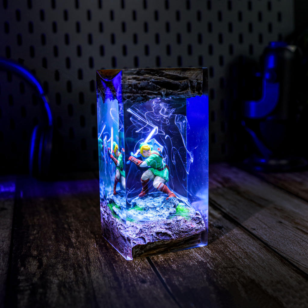 The Legend of Zelda Link Epoxy Lamp - Image 5