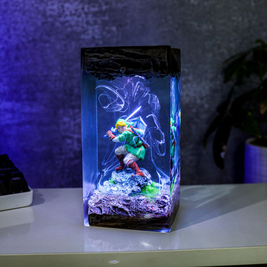 The Legend of Zelda Link Epoxy Lamp - Image 10