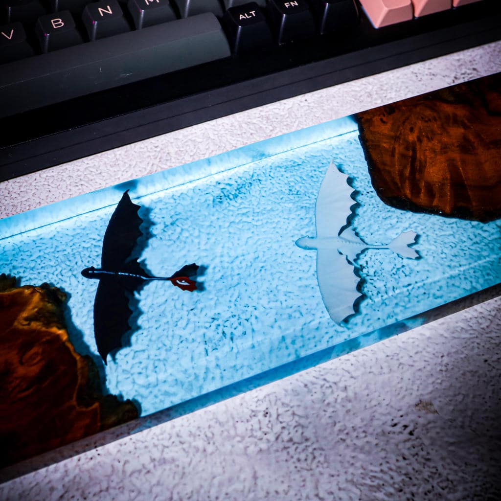 Toothless and Light Fury Resin Wrist Rest - Image 7