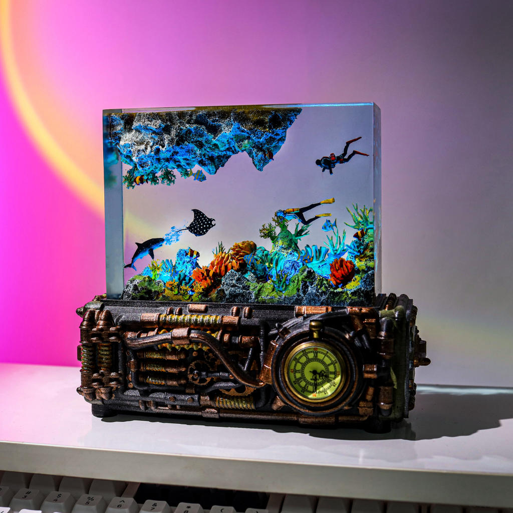 Underwater Scene and Classic clock Resin Lamp - Image 10