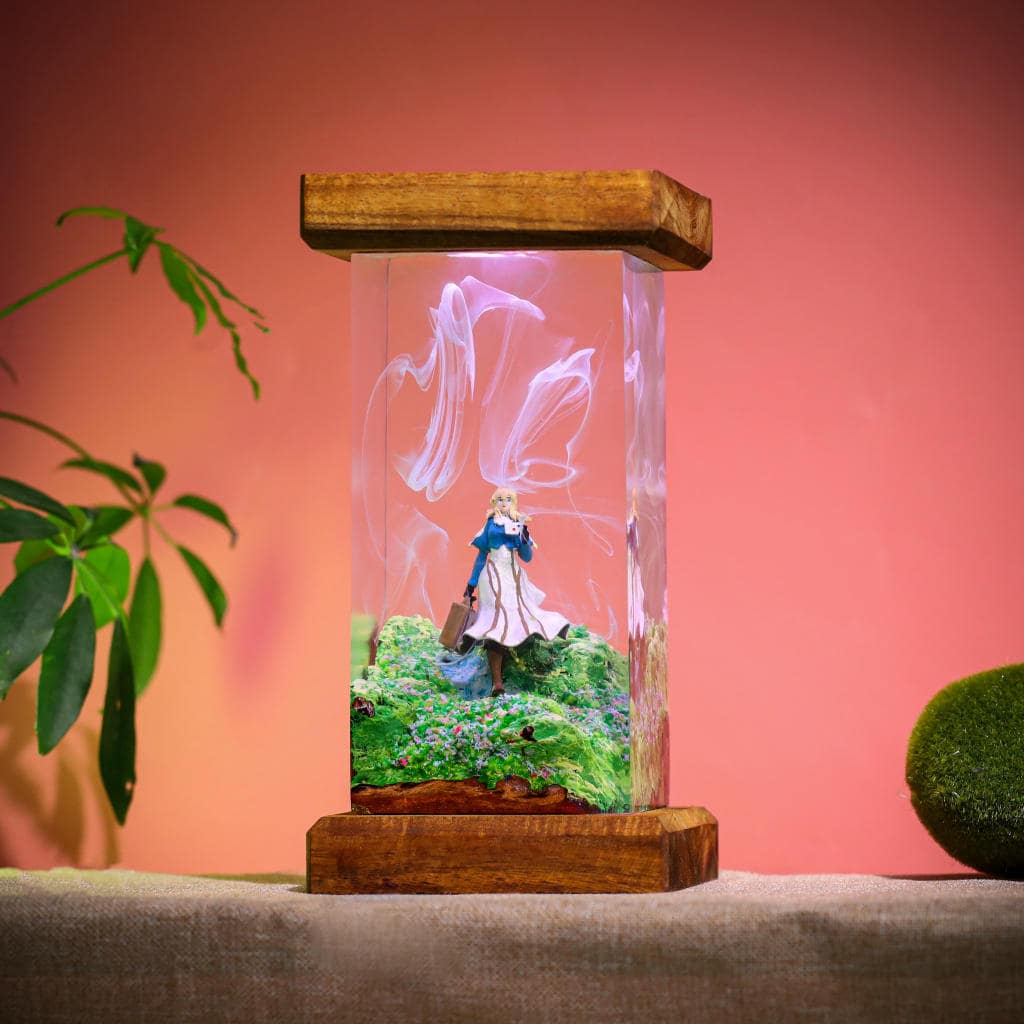 Violet Evergarden Epoxy Lamp - Image 2