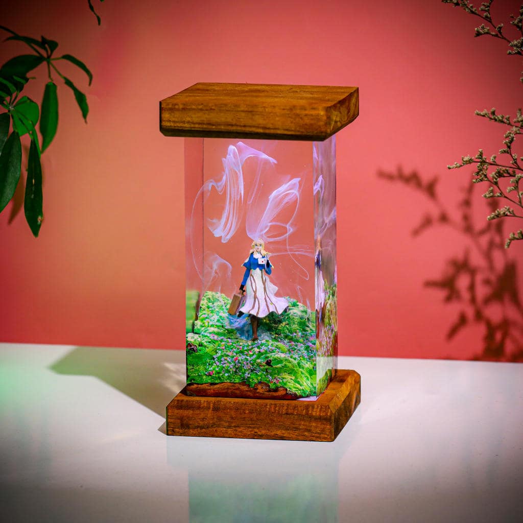 Violet Evergarden Epoxy Lamp - Image 3