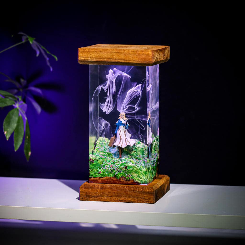 Violet Evergarden Epoxy Lamp - Image 4