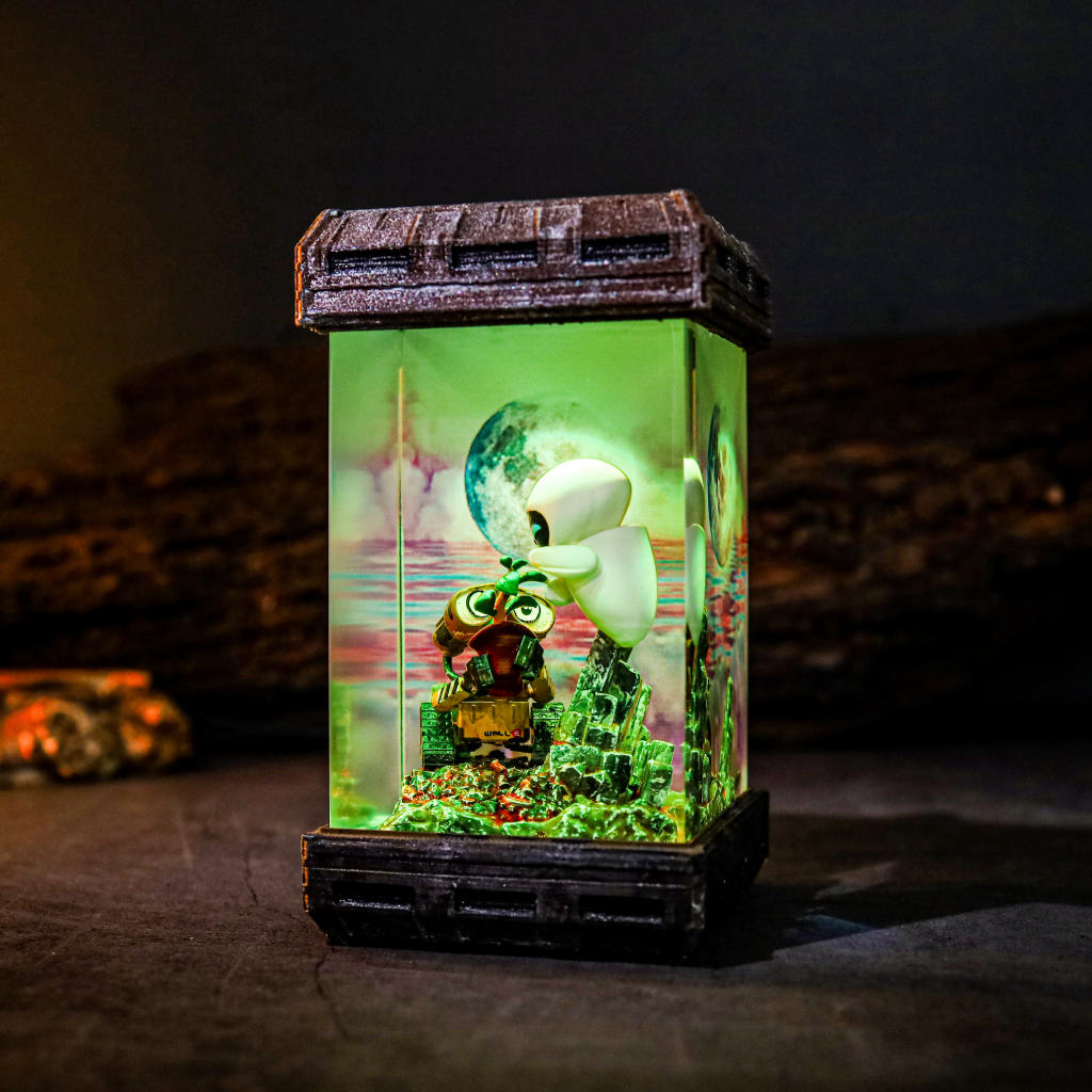 Wall-E and Eve Night Light - Image 7
