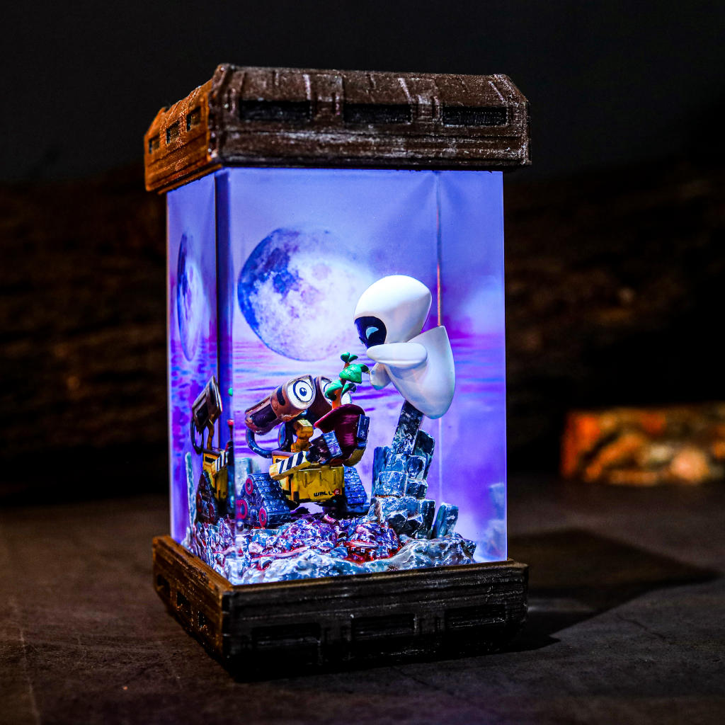Wall-E and Eve Night Light - Image 9