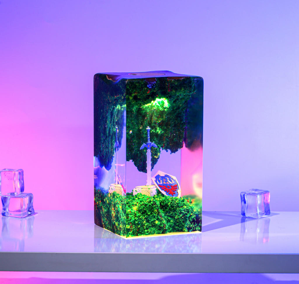 Zelda Shield and Master Sword Night Light - Image 3