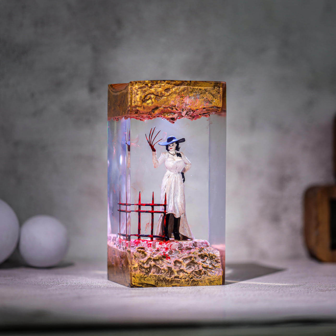 Alcina Dimitrescu Resident Evil Lamp - Image 2