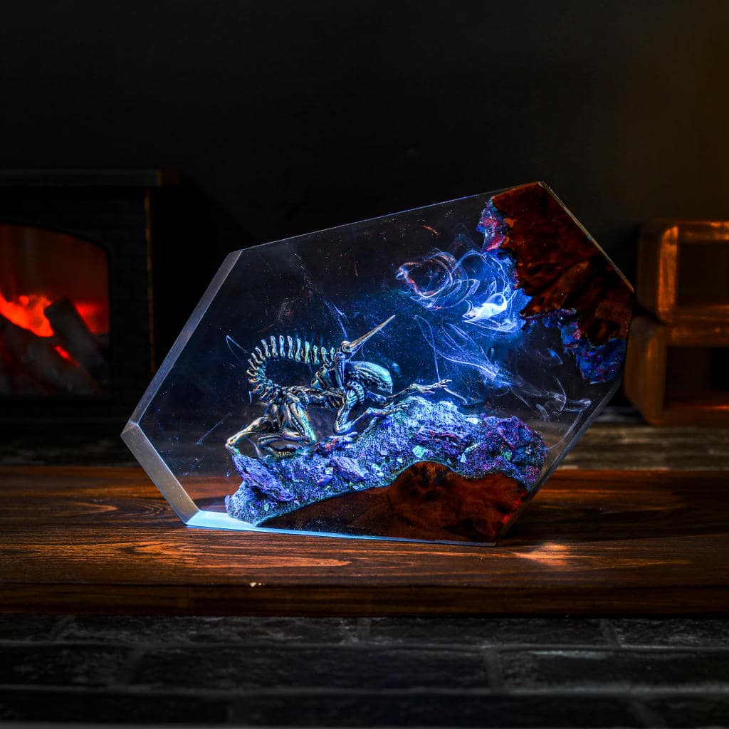 Alien Xenomorph Star Wars Epoxy Lamp Ver 3 - Image 5