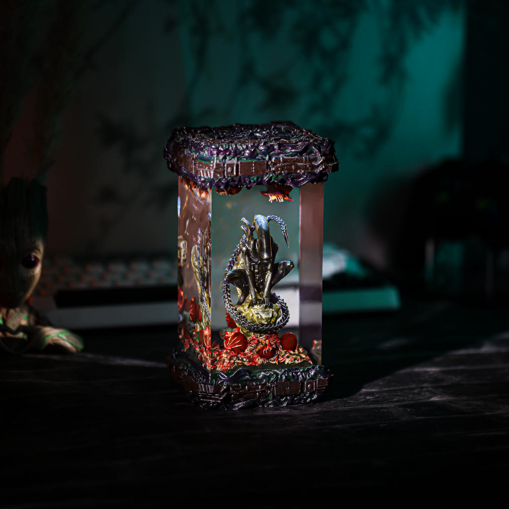 Alien Xenomorph Star Wars Lamp Ver 5 - Image 2