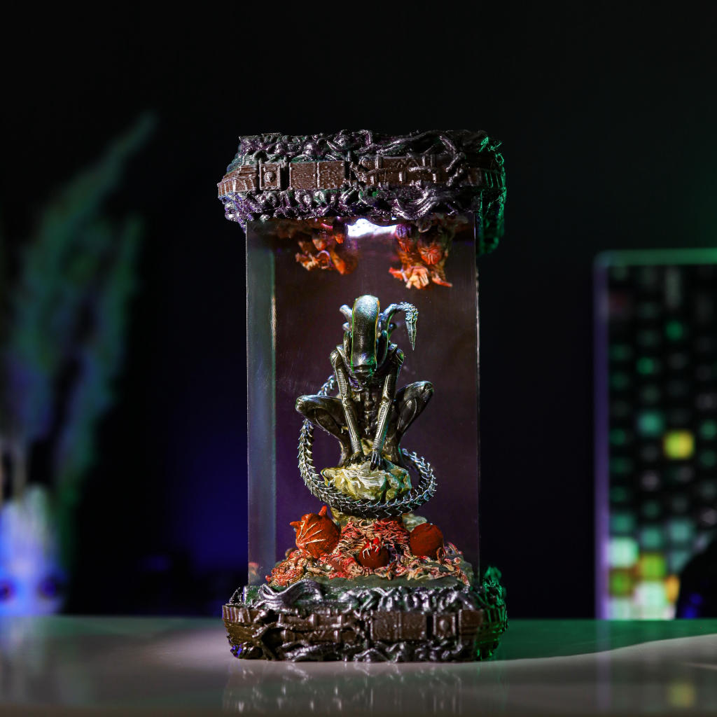 Alien Xenomorph Star Wars Lamp Ver 5 - Image 4
