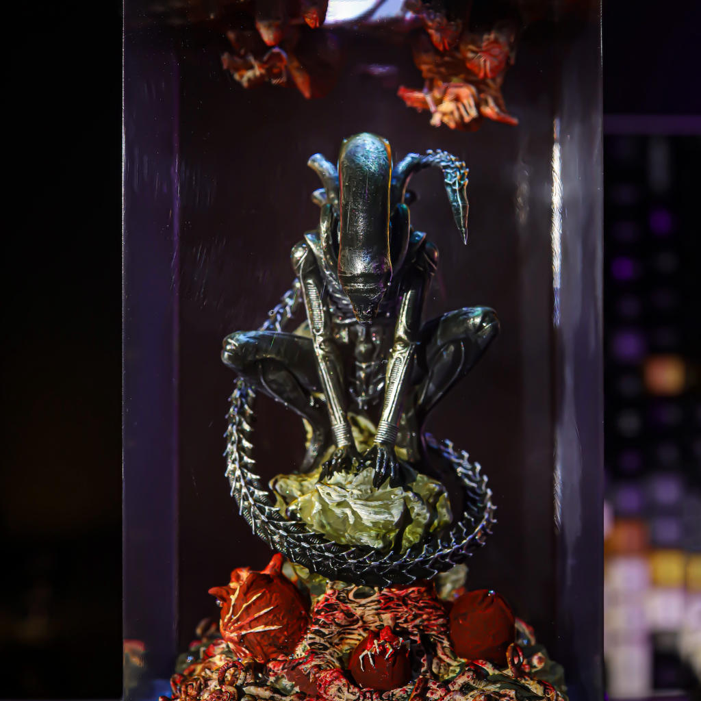 Alien Xenomorph Star Wars Lamp Ver 5 - Image 9