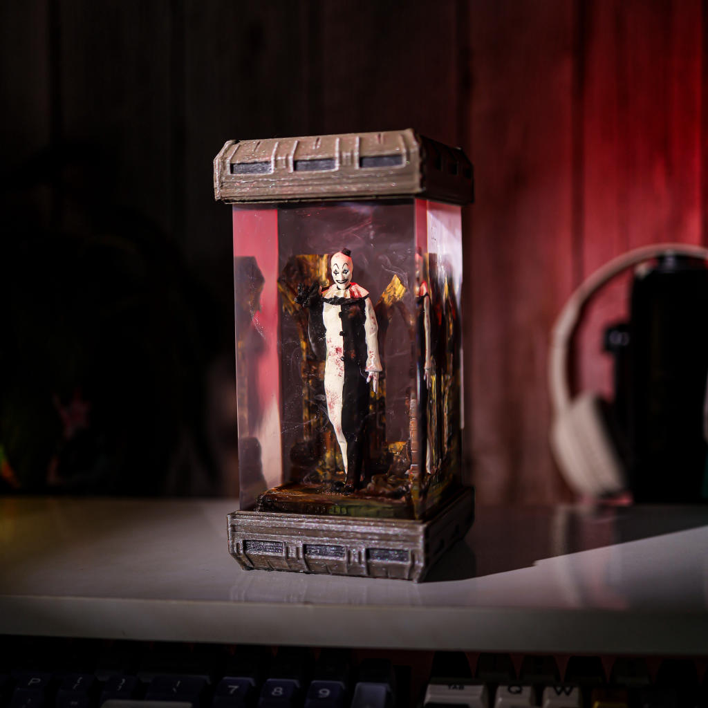 Art the Clown Terrifier Lamp - Image 6
