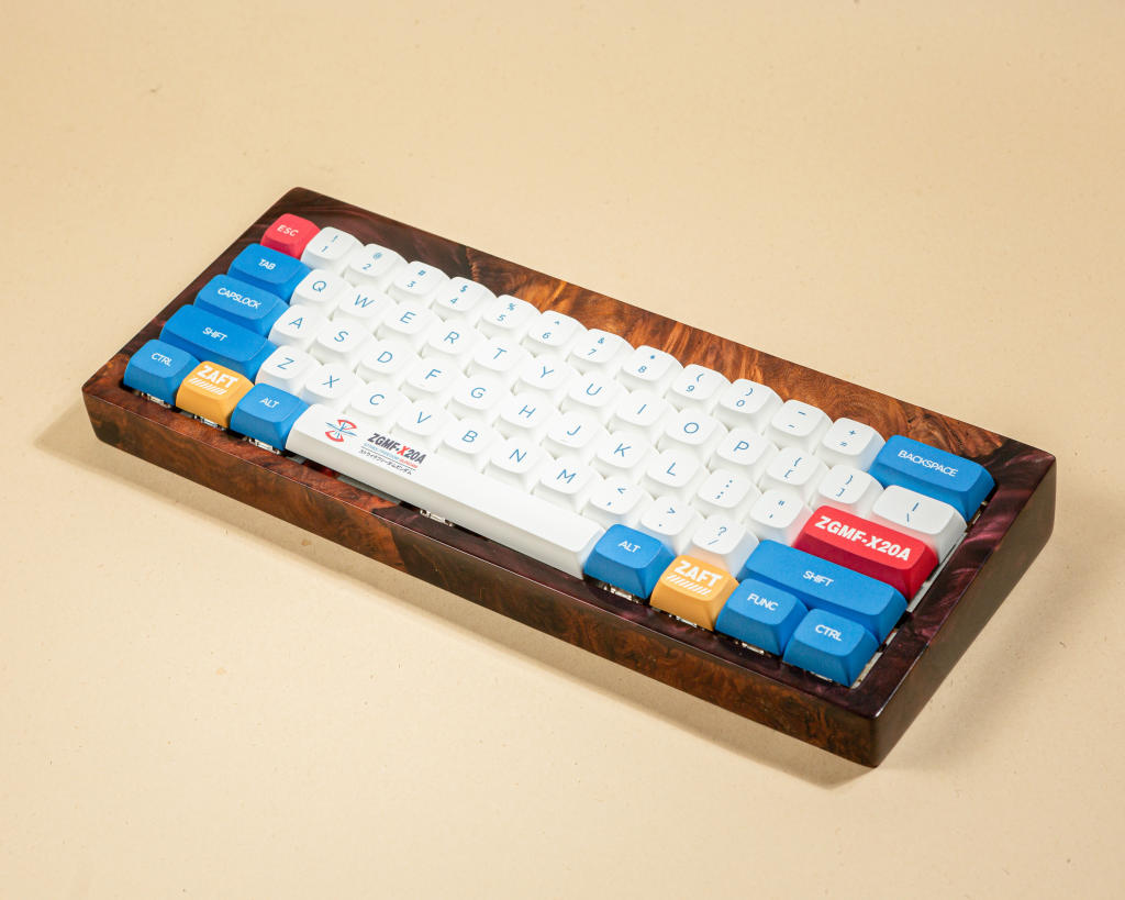 Black Resin and Wood Keyboard Case - Image 6