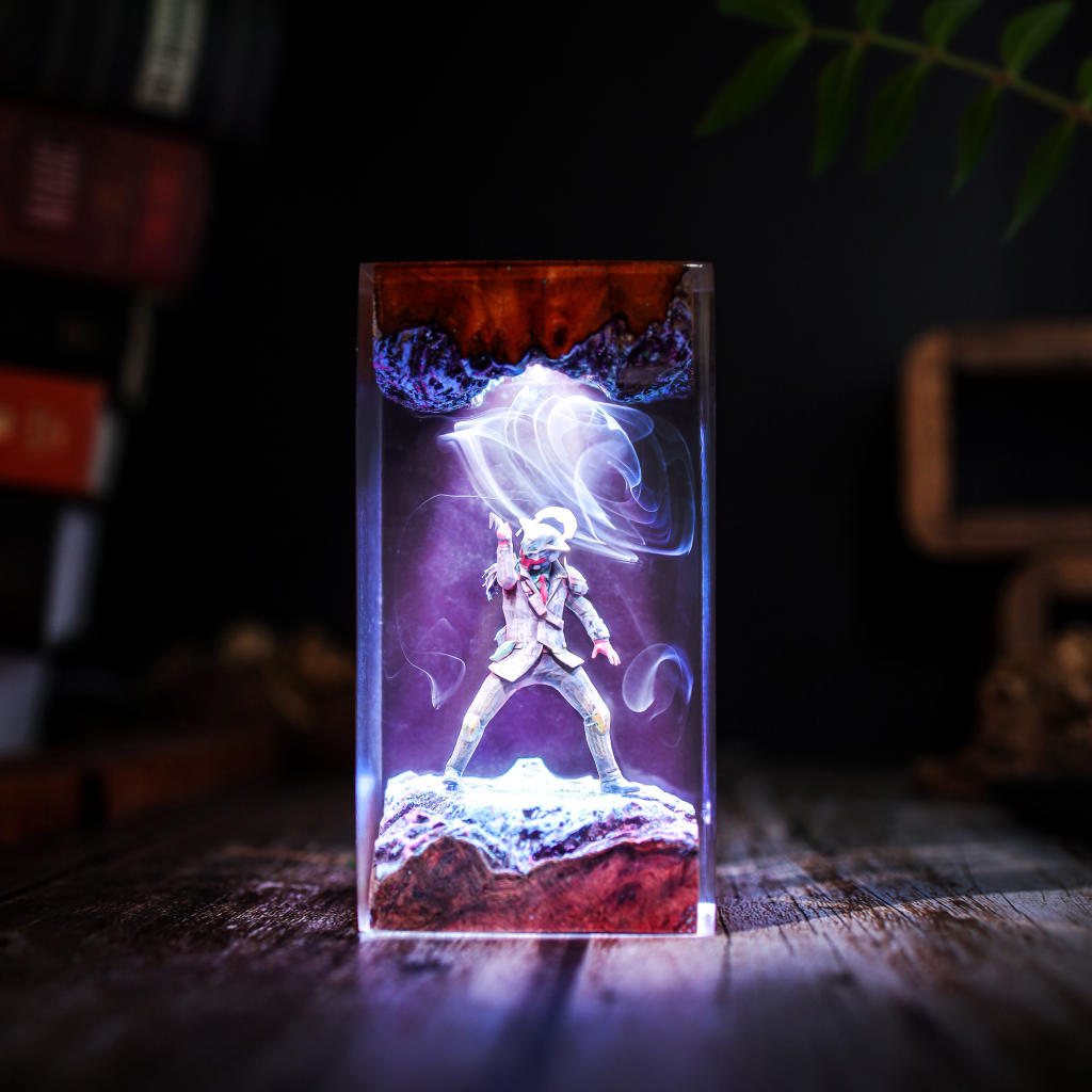 Bloodhound Apex Legends Night Lamp - Image 2