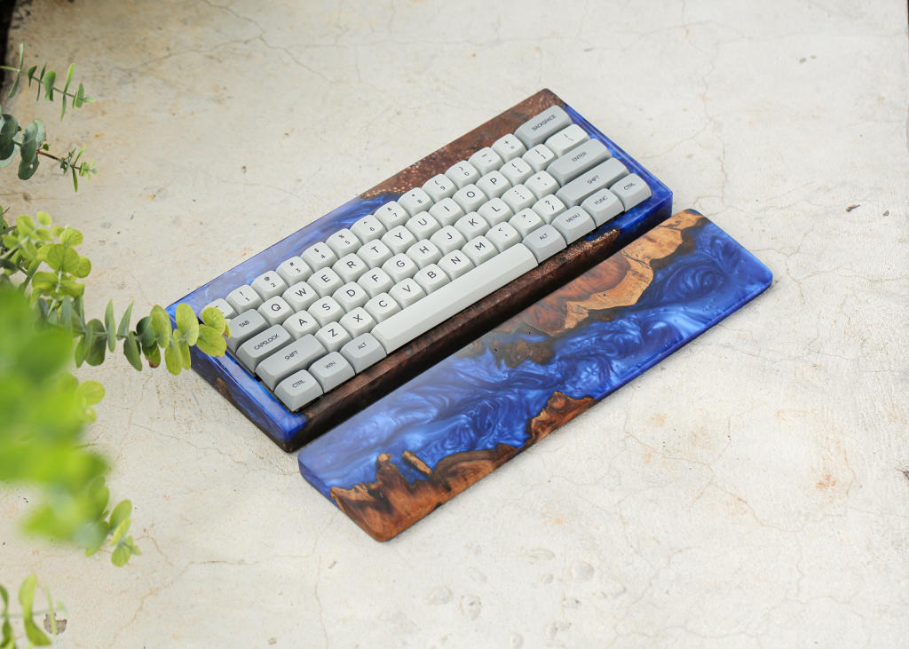 Blue Resin and Wood Keyboard Case - Image 7