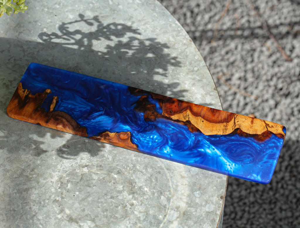Blue Resin and Wood Keyboard Case - Image 8