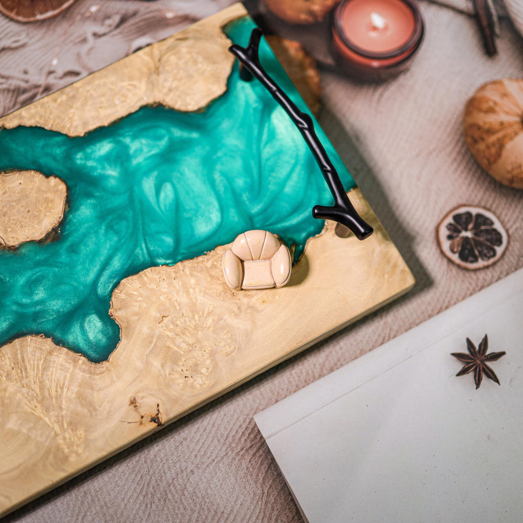 Blue Walnut Epoxy Resin Cheese Tray - Image 3